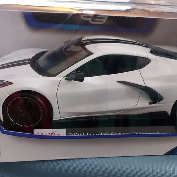 1:18 Scale Die Cast Car 2020 Chevrolet Corvette Stingray Coupe Maisto, New ! - Picture 2 of 2